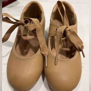 Like new toddler tap shoes and ballet shoes